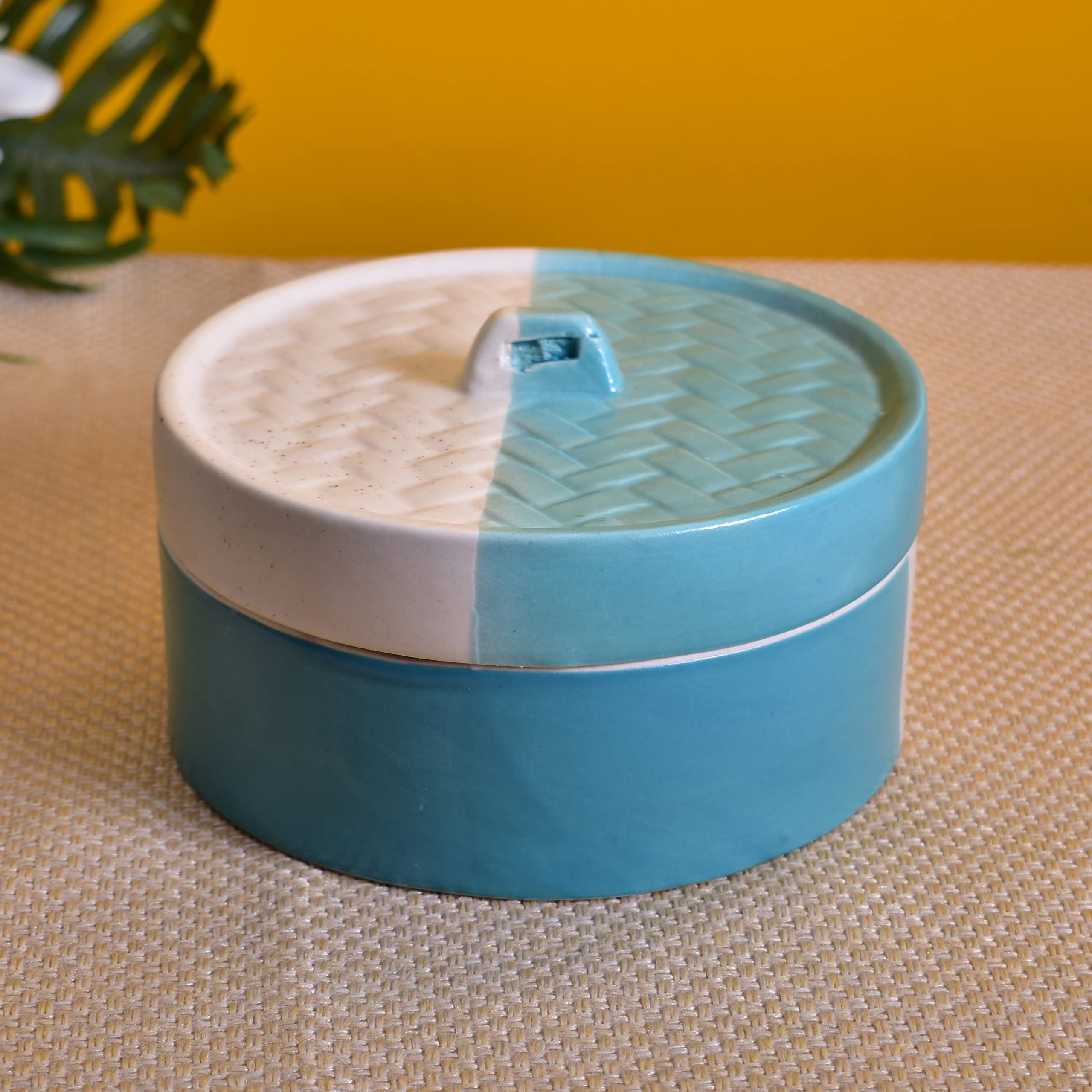 Kunhar Ceramic Donga with Lid, Ceramic Serving Donga, 700 Ml, 1 Piece, White Dusty Blue Matt Finish