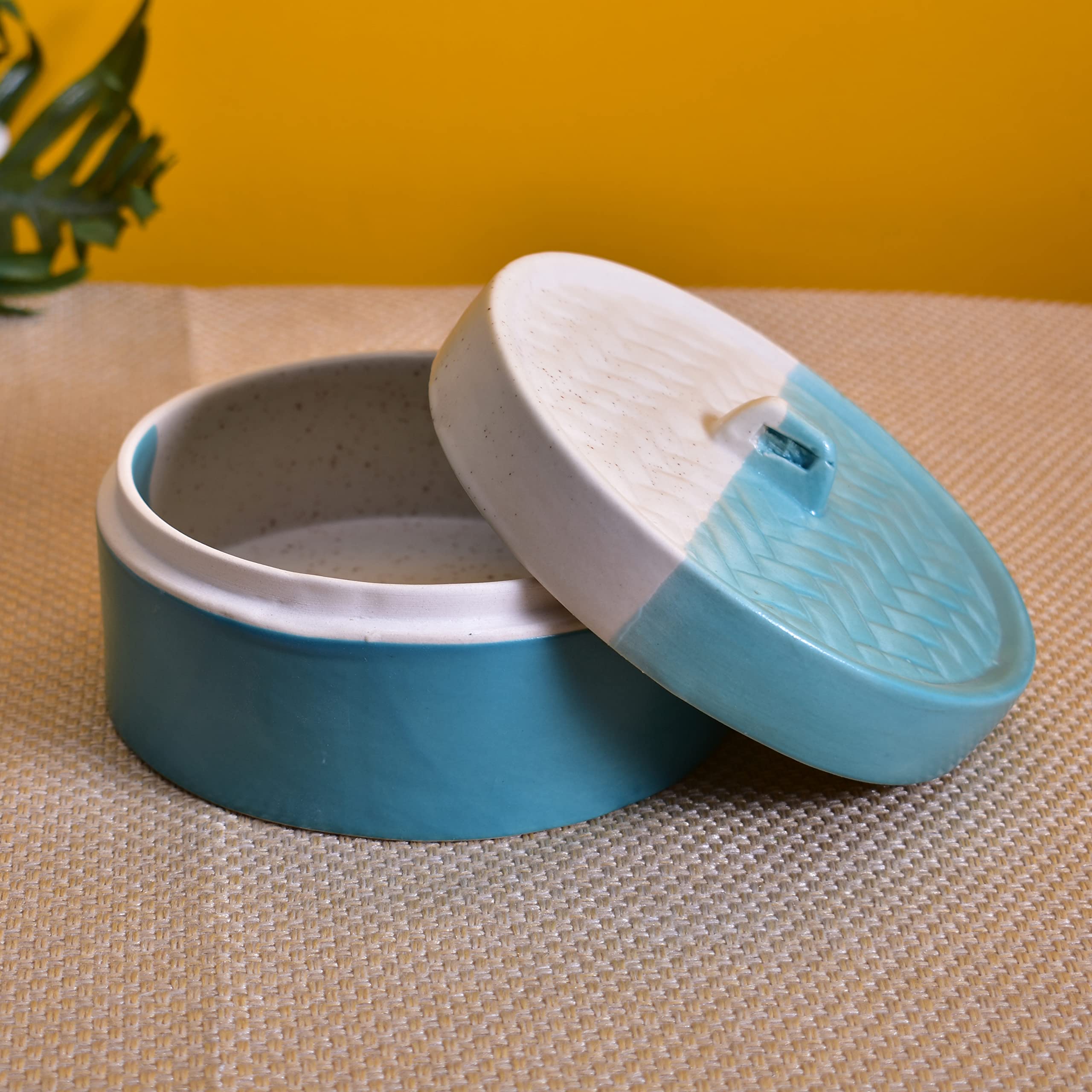 Kunhar Ceramic Donga with Lid, Ceramic Serving Donga, 700 Ml, 1 Piece, White Dusty Blue Matt Finish