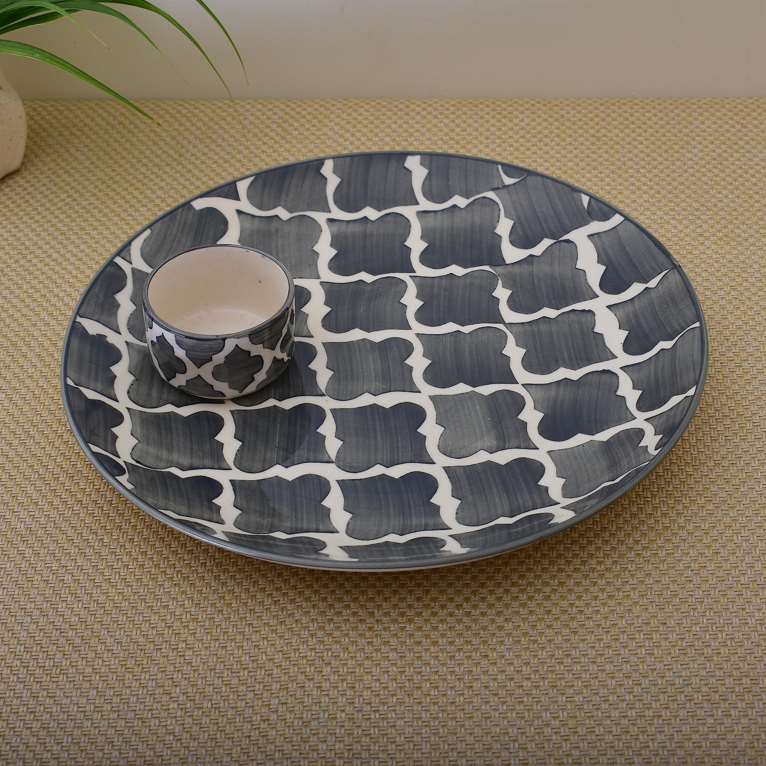 Kunhar Ceramic Plate with Serving Chutney Bowls, 1 Piece of Plate and 1 Piece of Bowl, Grey