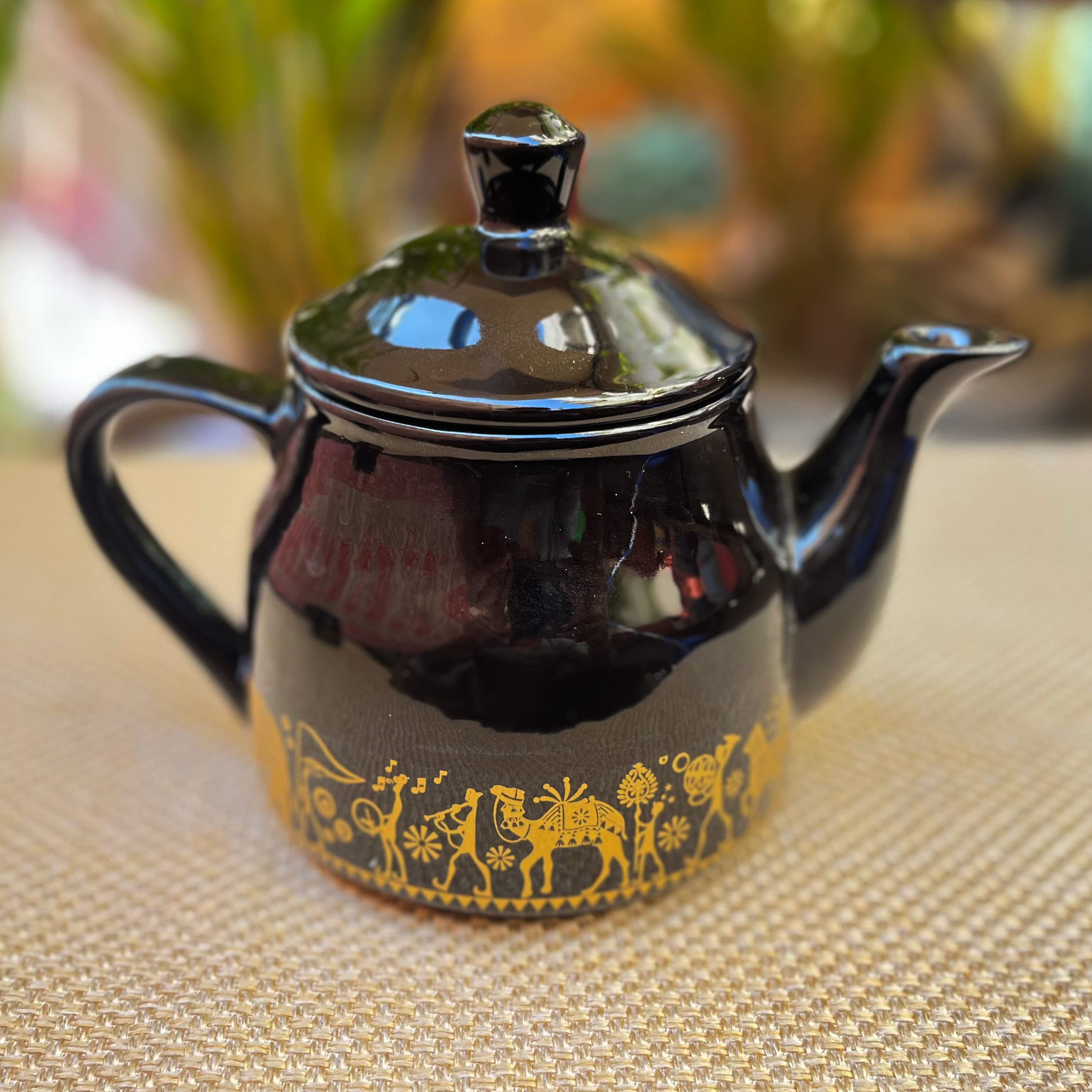 Kunhar Ceramic Morning Set, Black Shine (6 Cups and 1 Teapot)
