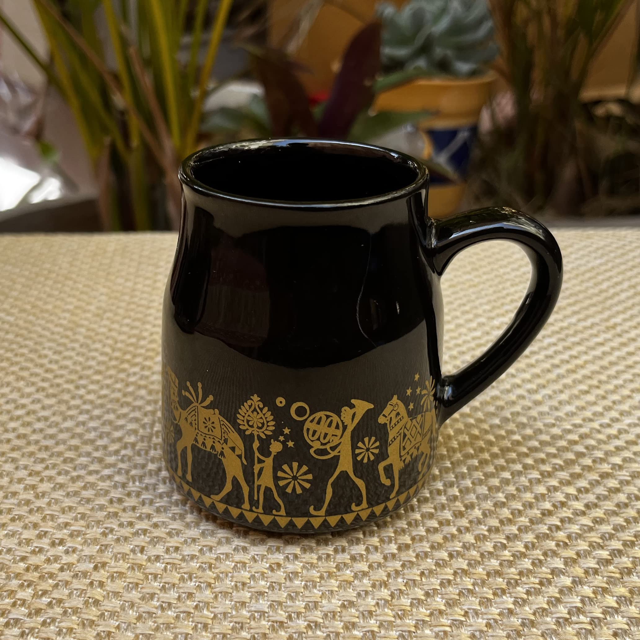 Kunhar Ceramic Morning Set, Black Shine (6 Cups and 1 Teapot)