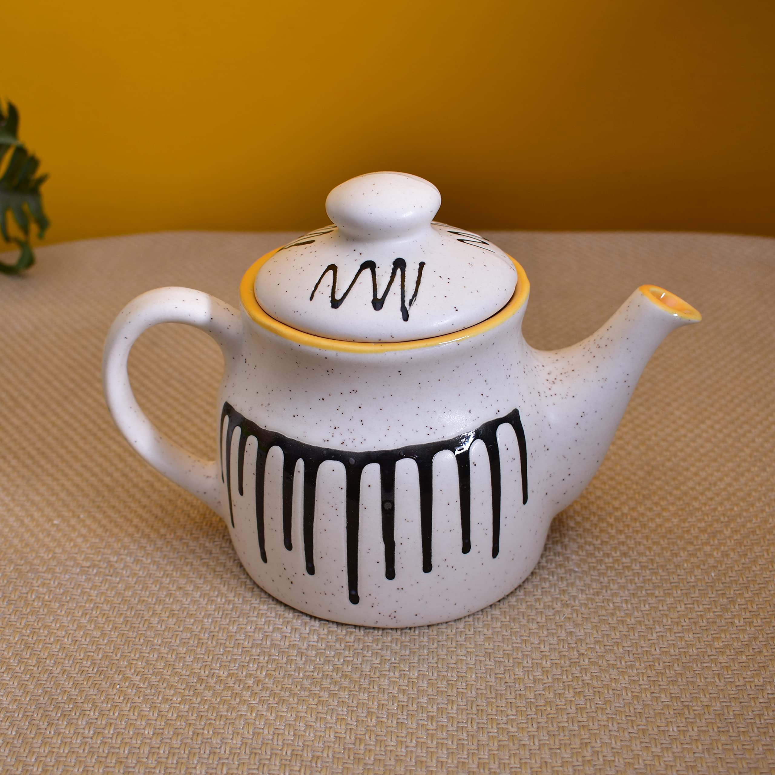 KunhaR Ceramic Teapot - 1 Piece, White-Yellow, 650 ml