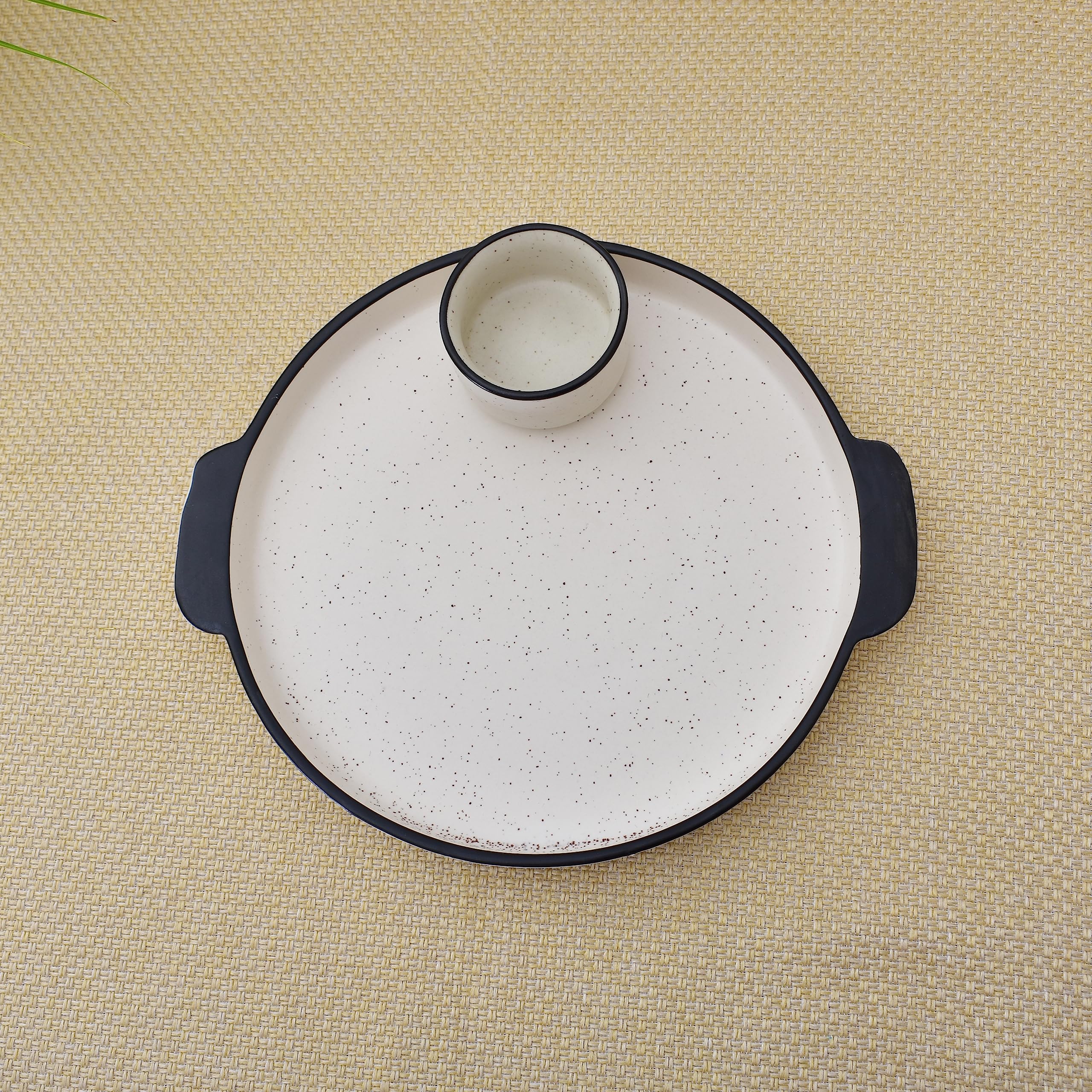 KunhaR Ceramic Platter, Pizza Plate, Round Serving Plate with Serving Chutney Bowl, 10 Inch, White Matt